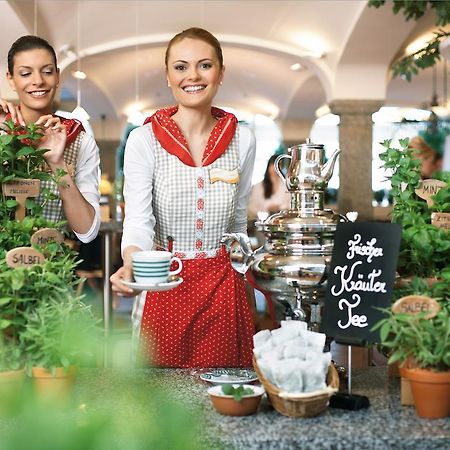 Landzeit Restaurant Voralpenkreuz Ξενοδοχείο Sattledt Εξωτερικό φωτογραφία