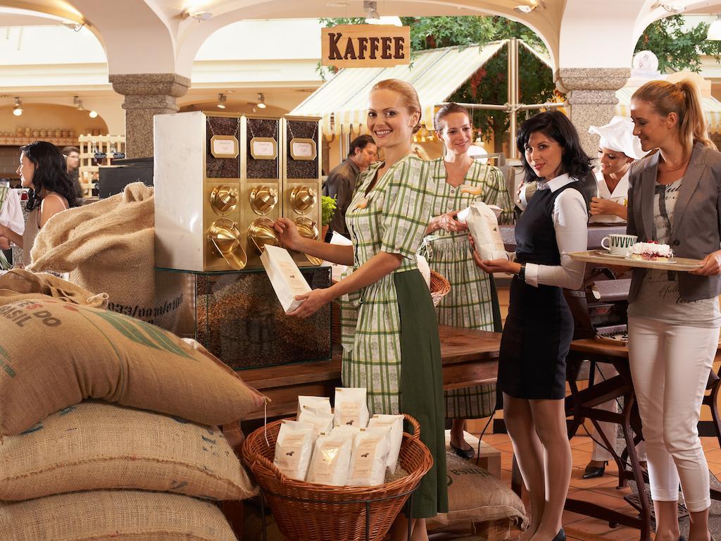 Landzeit Restaurant Voralpenkreuz Ξενοδοχείο Sattledt Εξωτερικό φωτογραφία